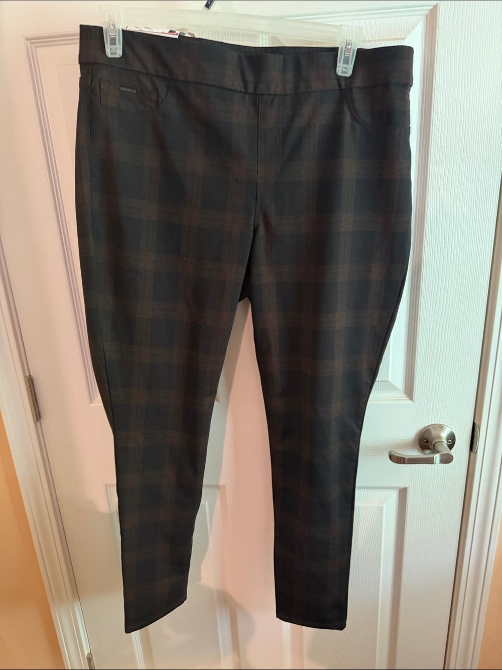 Nine West Black and Brown Plaid Ankle Pants